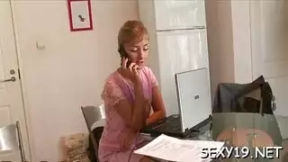 الطفل الصغير جدا بنيك اختة