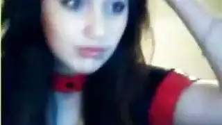 نيك شديد: فتاة جامحة تفقد صوابها على انتصاب ضخم