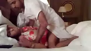 عيد حب سكس للزوجين المصريين: لحس الفرج وجماع صعب