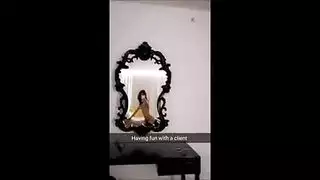 حفلة شرج شيميل: مؤخرات ممتلئة وأثداء كبيرة في فعل جنس جماعي