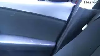 مشهد إباحي: الضابط يكشف عن قضيبه الصلب الكبير