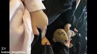 فتاة بيفرلي هيلز: شابة تكتشف فرجها بمفردها